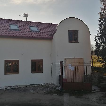 Vino Andrusiow Apartment Znojmo Luaran gambar