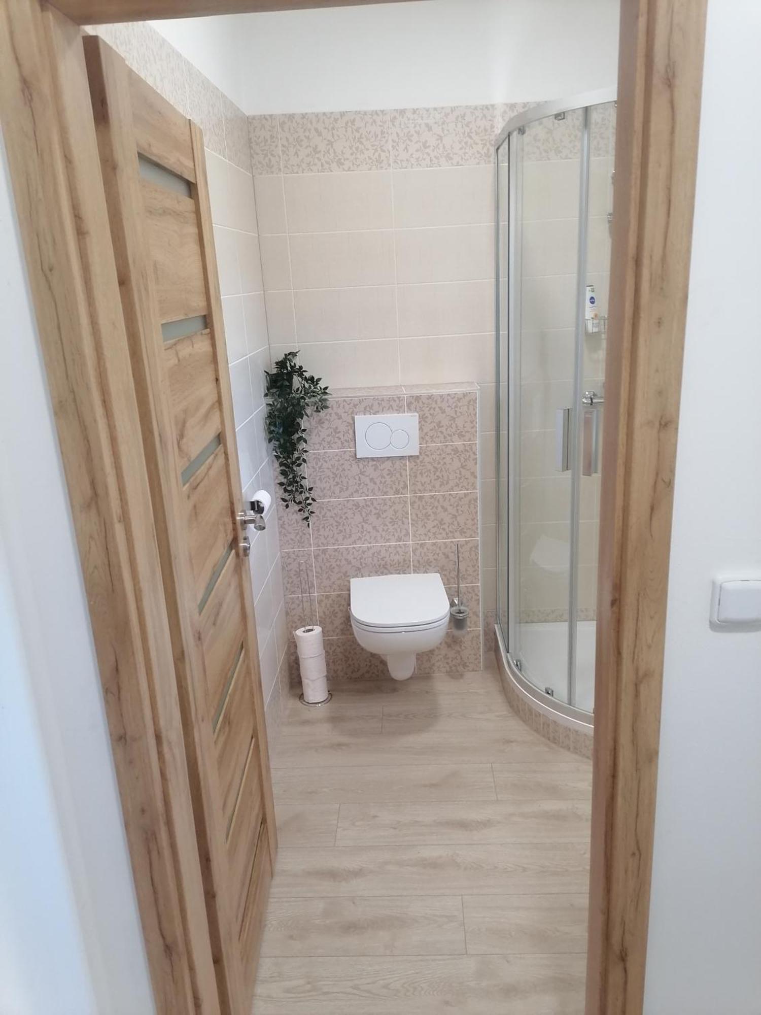 Vino Andrusiow Apartment Znojmo Luaran gambar